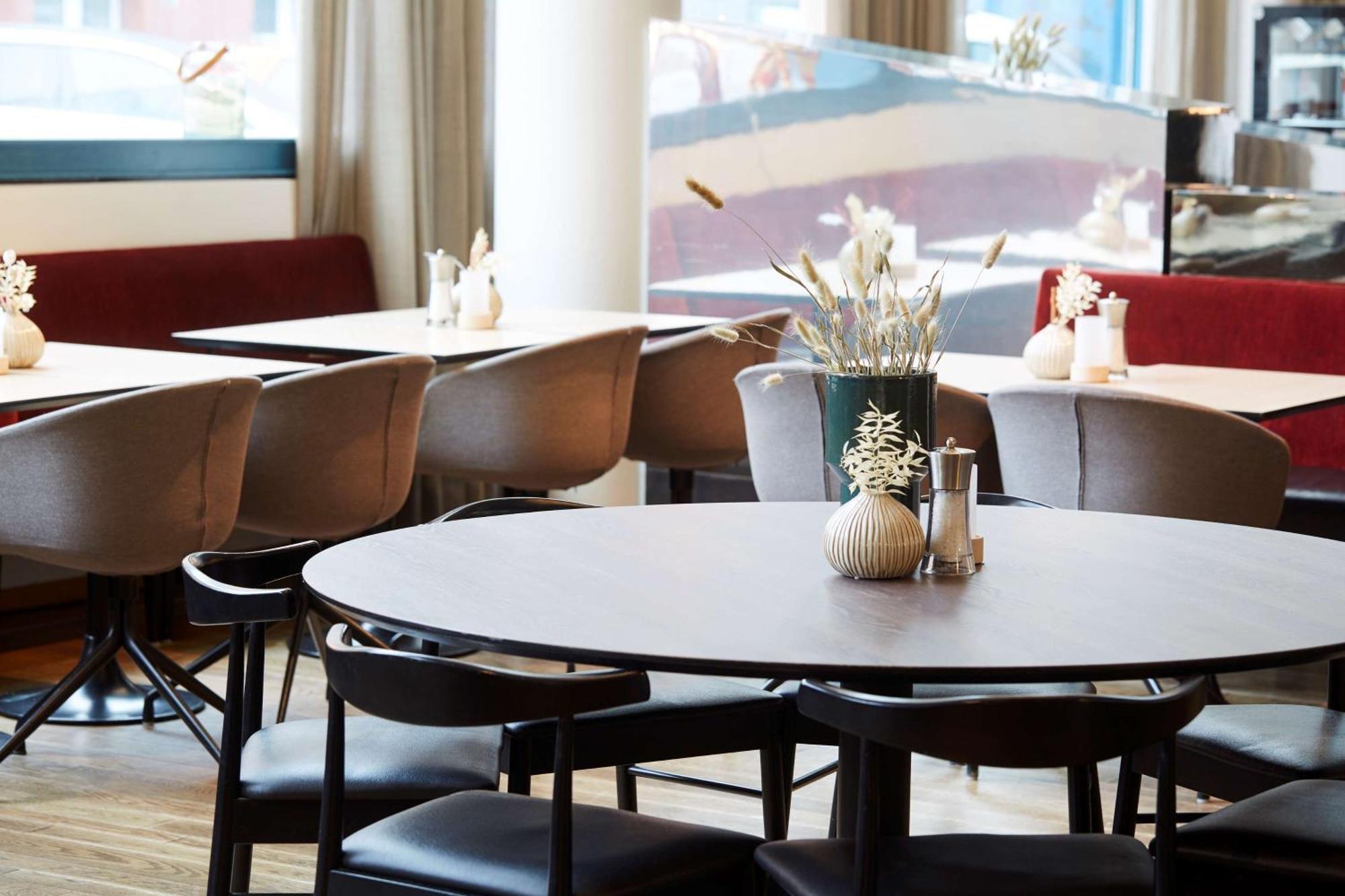 Scandic Hamburg Emporio Екстериор снимка