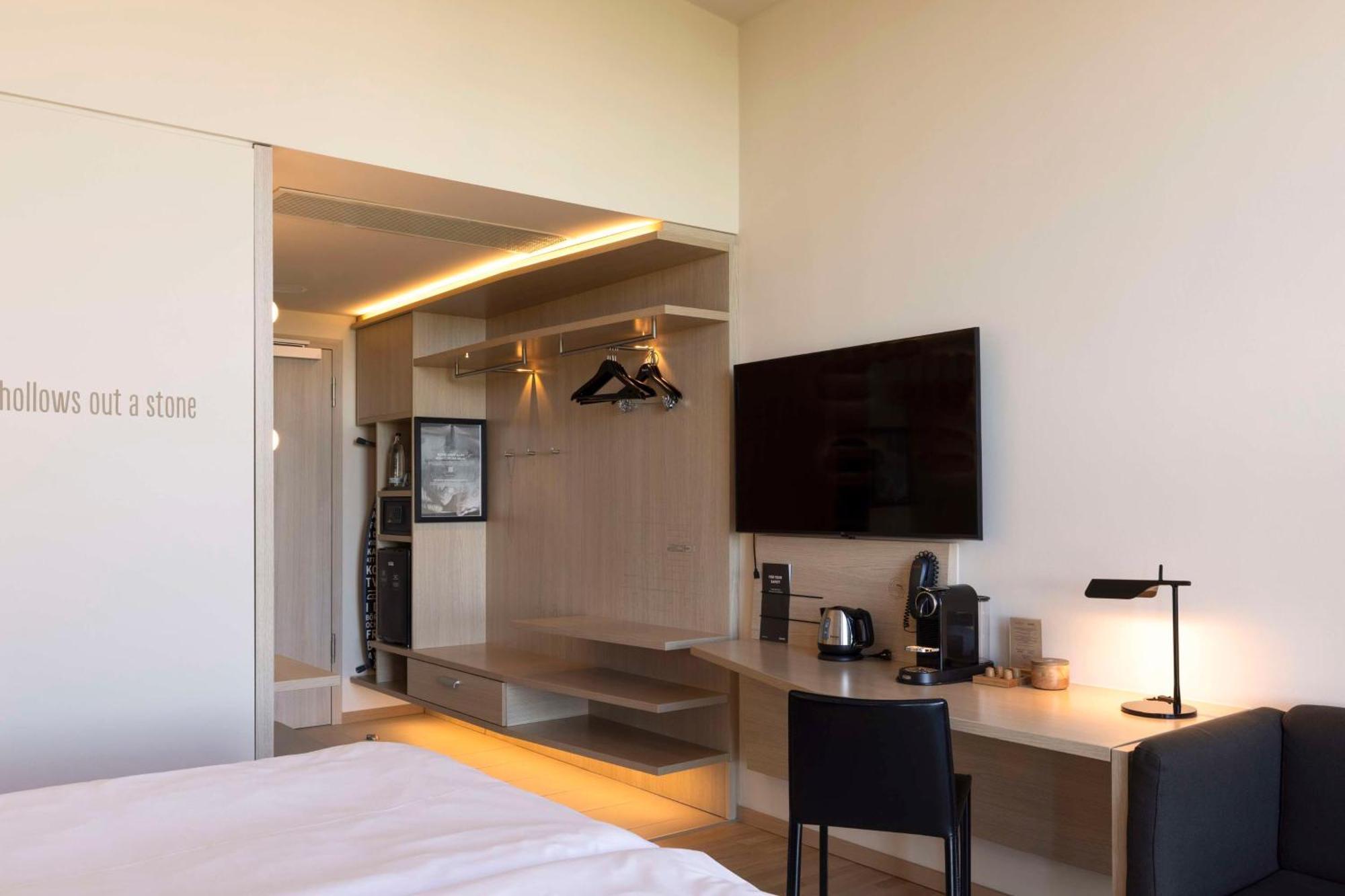 Scandic Hamburg Emporio Екстериор снимка